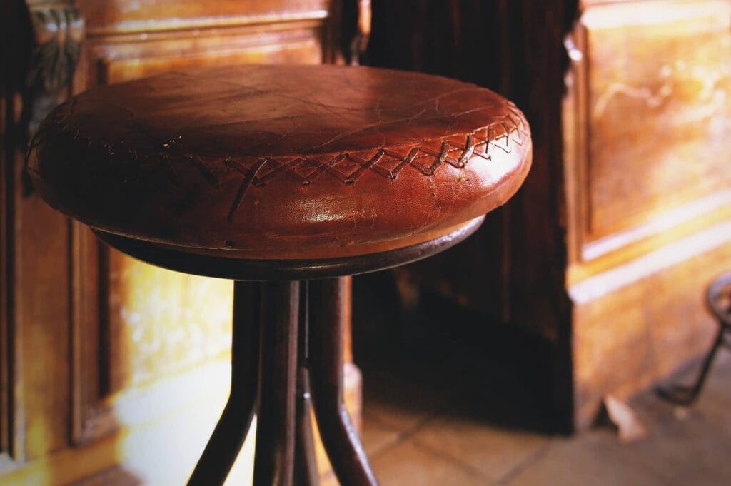 restaurer un vieux meuble